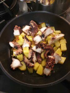 Octopus And Potato Recipe-Family Cooking Recipes 
