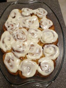 Easy Homemade Cinnamon Rolls-Family Cooking Recipes