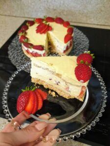 No Bake Strawberry Dessert-Family Cooking Recipes