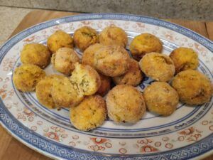 Mashed Potatoes Meatballs-Family Cooking Recipes