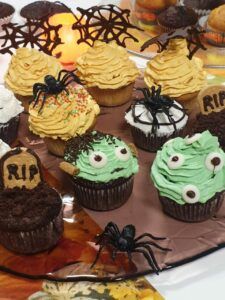 Halloween Cupcakes Decorating Ideas-Family Cooking Recipes 