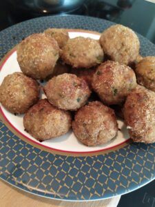 Ground Beef And Pork Sausage Meatballs-Family Cooking Recipes