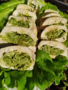 Easy Spinach Stuffed Chicken Breast-Family Cooking Recipes