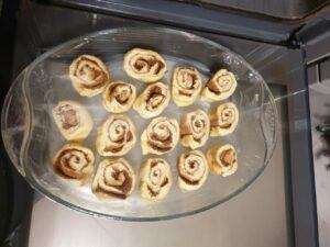 Easy Homemade Cinnamon Rolls-Family Cooking Recipes