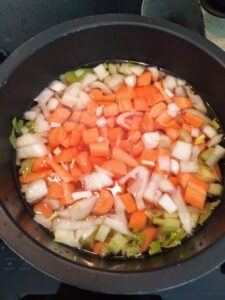 Simple Creamy Carrot Soup-Family Cooking Recipes