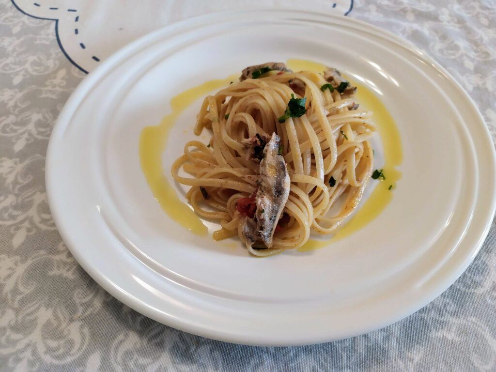 Anchovies Pasta RecipeLinguine Me Aliçi Family Cooking Recipes