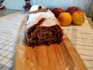 Best Apple Strudel Recipe-Family Cooking Recipes 