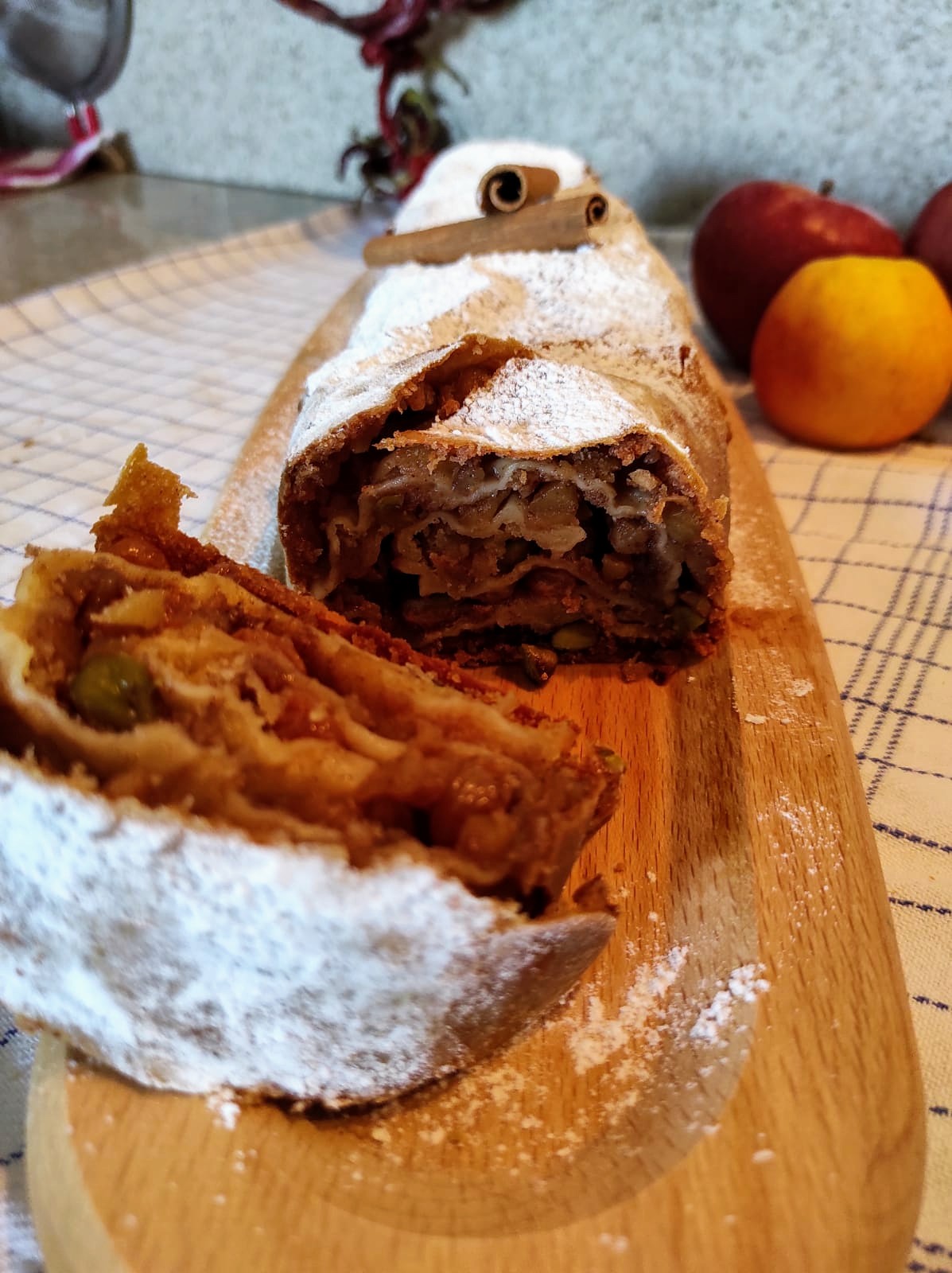 Best Apple Strudel Recipe-Family Cooking Recipes