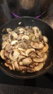 Easy Beef And Mushroom Recipe-Family Cooking Recipes 